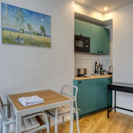 Les Vignes De Montmartre - Aparthotel Parigi