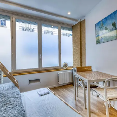Les Vignes De Montmartre - Aparthotel Parigi
